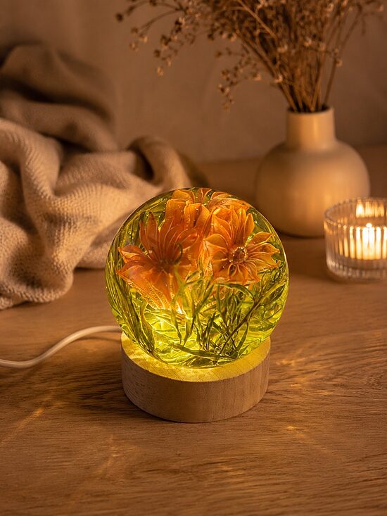 "BUMBA" 6.2 cm Epoksīda sveķu lampa ,,Zelta zvaniņi" | SpiiidBotanics roku darbs